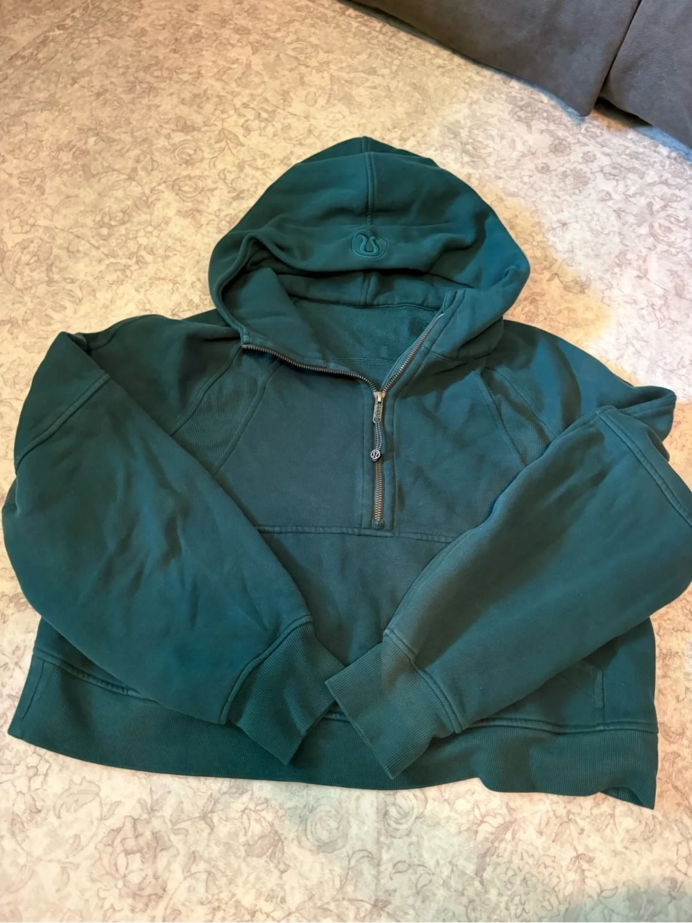 LULULEMON HALF ZIP SCUBA